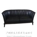 三位沙發(fā)